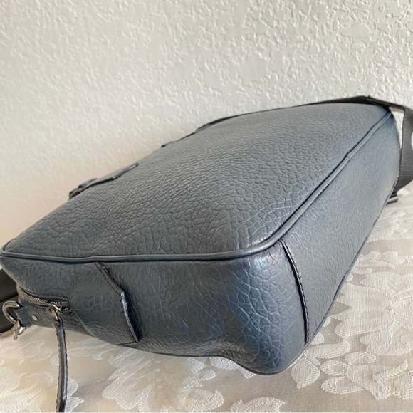 Burberry navy leather laptop bag - Picture 13 of 13
